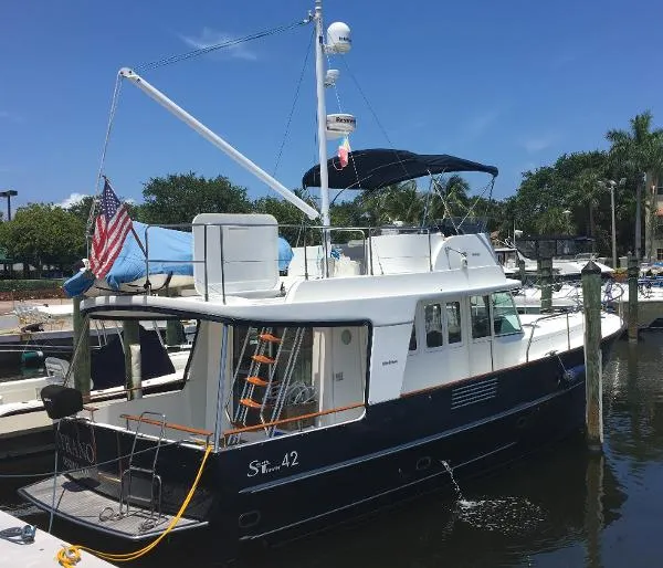 Slide: The Image of Beneteau 42 Swift Trawler 2006 - 1