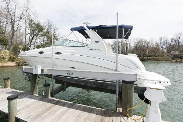 Slide: The Image of Sea Ray 280 Sundancer 2005 - 0