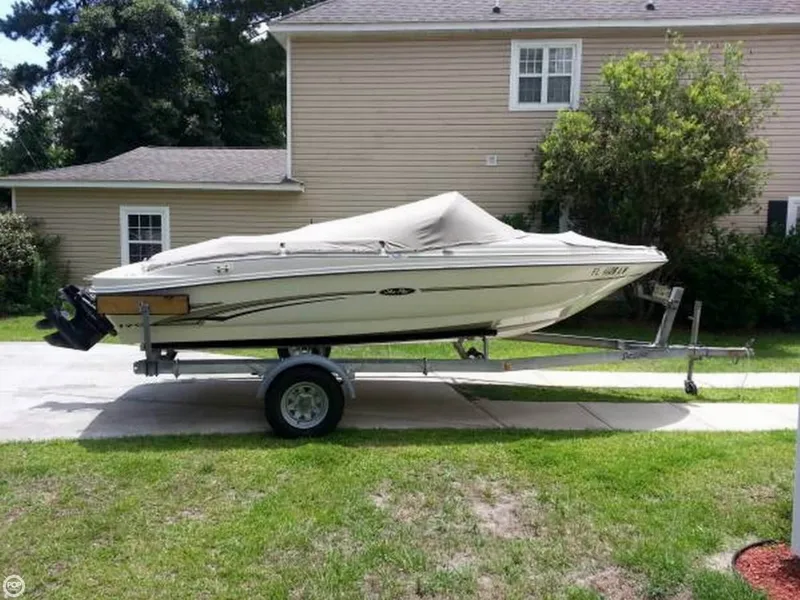 Slide: The Image of Sea Ray 17 2002 - 2