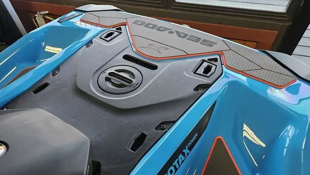 Slide: The Image of Sea-Doo RXP-X™ 325 Tech, BRP Premium A, iBR Gulfstream Blu 2026 - 12