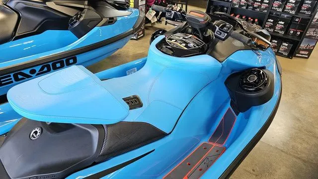 Slide: The Image of Sea-Doo RXP-X™ 325 Tech, BRP Premium A, iBR Gulfstream Blu 2026 - 21