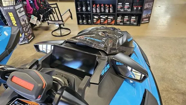 Slide: The Image of Sea-Doo RXP-X™ 325 Tech, BRP Premium A, iBR Gulfstream Blu 2026 - 3