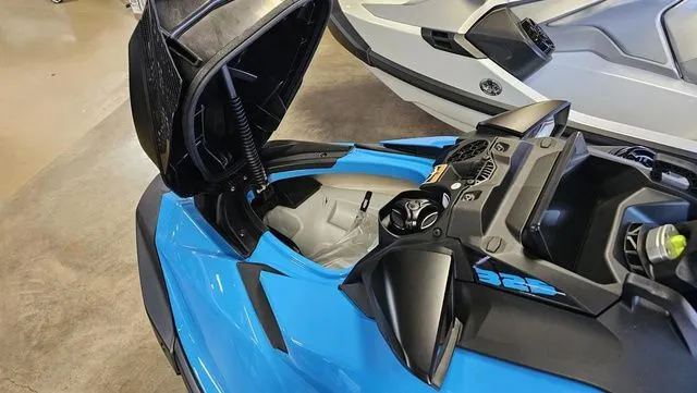 Slide: The Image of Sea-Doo RXP-X™ 325 Tech, BRP Premium A, iBR Gulfstream Blu 2026 - 9