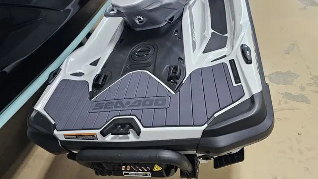 Slide: The Image of Sea-Doo GTR 230 2026 - 3