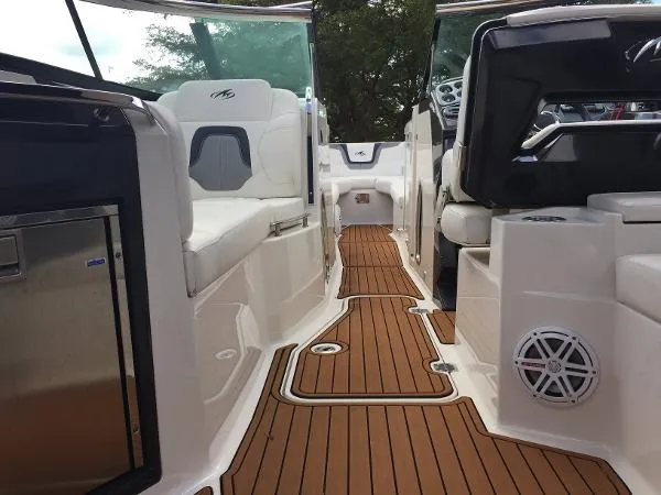 Slide: The Image of Monterey 328 Super Sport 2013 - 11