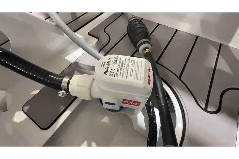 Slide: The Image of Highfield Classic 340 FCT 2026 boat interior with Rule-Mate pump system. - 10