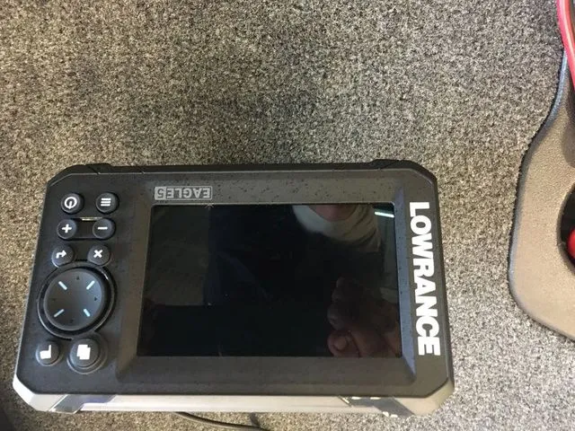Slide: The Image of Tracker Pro Team 190 TX 2026 - 10