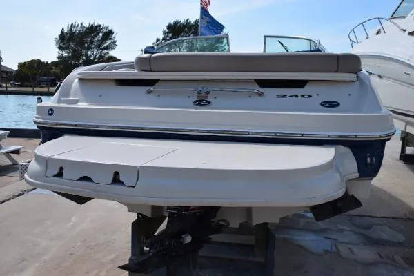 Slide: The Image of Sea Ray 240 Bow Rider 2003 - 7