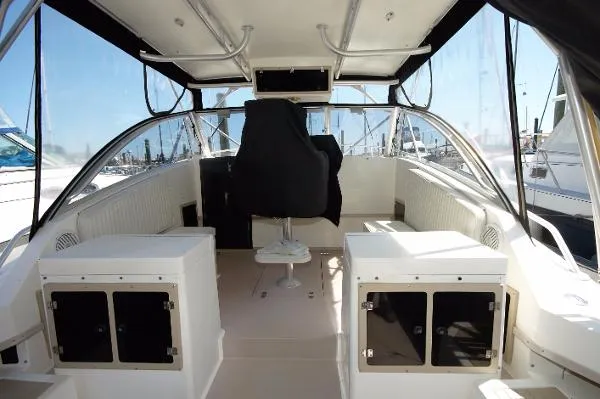 Slide: The Image of Albemarle 305 Express Fisherman 1997 - 5