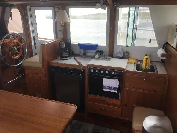 Slide: The Image of Marine Trader 34 Double Cabin 1978 - 4