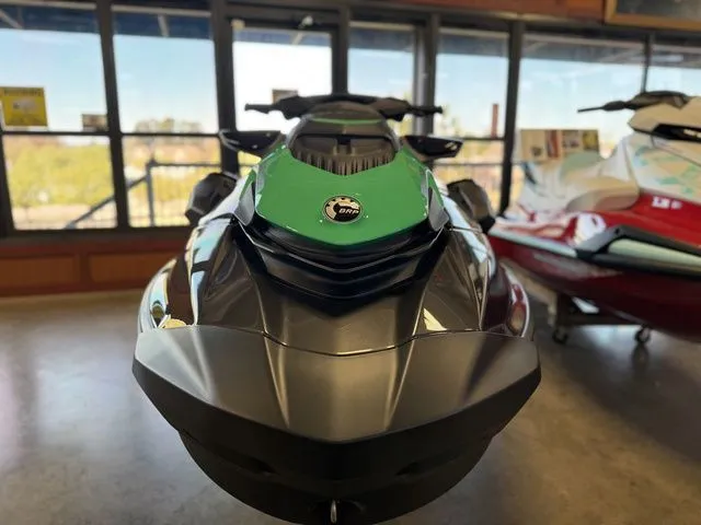 Slide: The Image of Sea-Doo GTI SE 130 2026 - 16