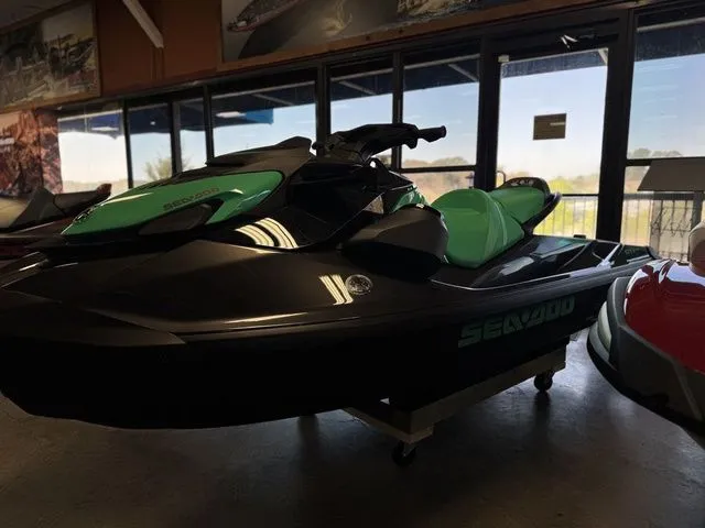 Slide: The Image of Sea-Doo GTI SE 130 2026 - 6