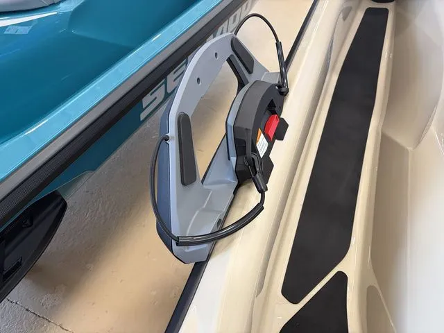 Slide: The Image of Sea-Doo Wake 2026 - 21