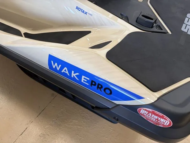 Slide: The Image of Sea-Doo Wake 2026 - 22