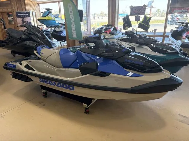 Slide: The Image of Sea-Doo Wake 2026 - 26