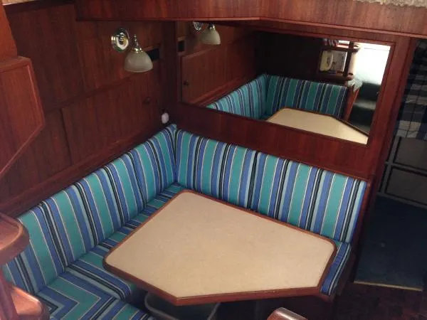 Slide: The Image of Chris-Craft Catalina 425 1985 - 4