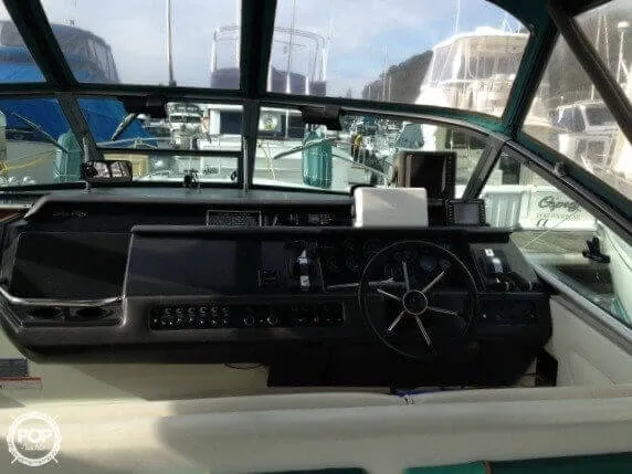 Slide: The Image of Sea Ray 330 EC 1992 - 2
