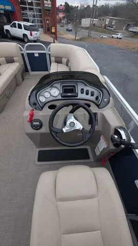 Slide: The Image of Sun Tracker 20 Party Barge 2021 - 7