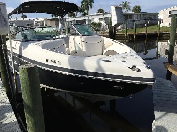 Slide: The Image of Rinker 246 Captiva 2007 - 0