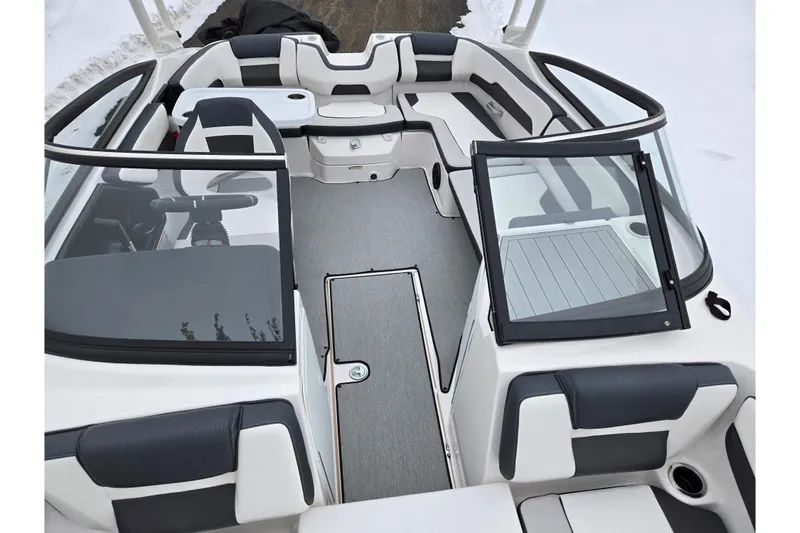 Slide: The Image of 2023 Yamaha Boats AR195 interior with sleek seating and modern design. - 19