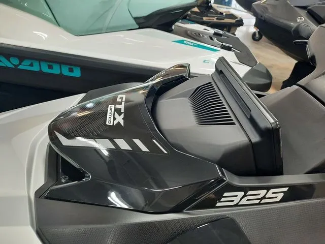 Slide: The Image of Sea-Doo GTR 230 2026 - 7