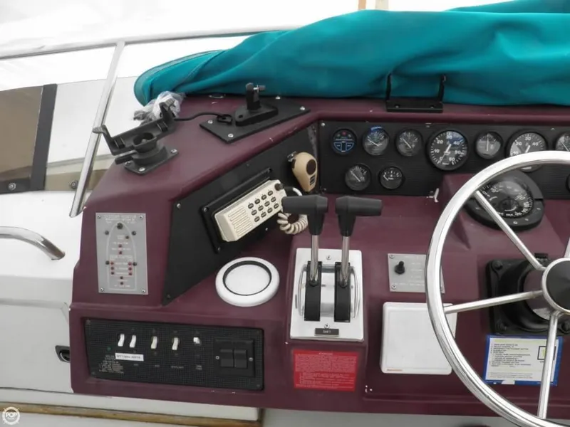 Slide: The Image of Sea Ray 380 AFT CABIN 1989 - 4