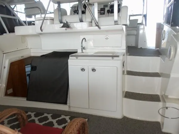 Slide: The Image of Silverton 352 Motor Yacht 1998 - 10