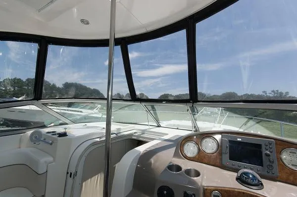 Slide: The Image of Rinker 370 Express Cruiser 2007 - 10