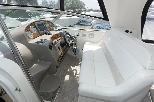 Slide: The Image of Rinker 370 Express Cruiser 2007 - 4