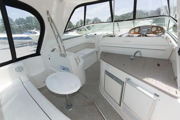 Slide: The Image of Rinker 370 Express Cruiser 2007 - 6