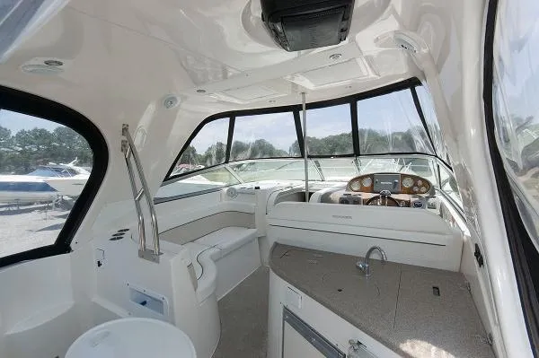 Slide: The Image of Rinker 370 Express Cruiser 2007 - 7