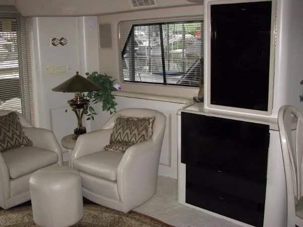 Slide: The Image of Sea Ray 650 Cockpit Motor Yacht 1995 - 6