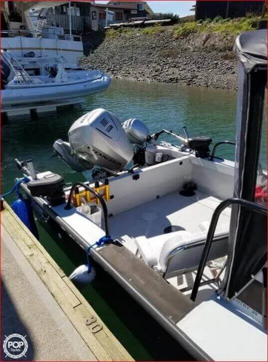 Slide: The Image of Boston Whaler 25 Guardian Sentry 1991 - 5
