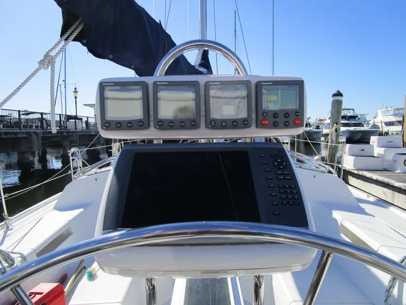 Slide: The Image of Catalina 42 MkII 2001 - 12