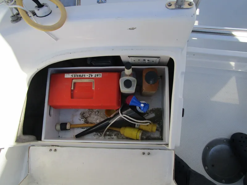 Slide: The Image of Catalina 42 MkII 2001 - 20