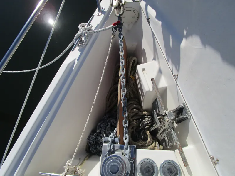 Slide: The Image of Catalina 42 MkII 2001 - 5