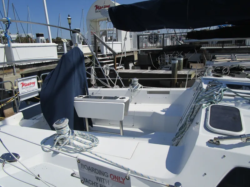 Slide: The Image of Catalina 42 MkII 2001 - 8