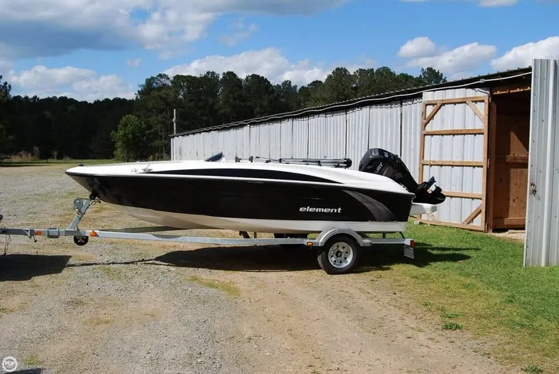 Slide: The Image of Bayliner Element 2014 - 1