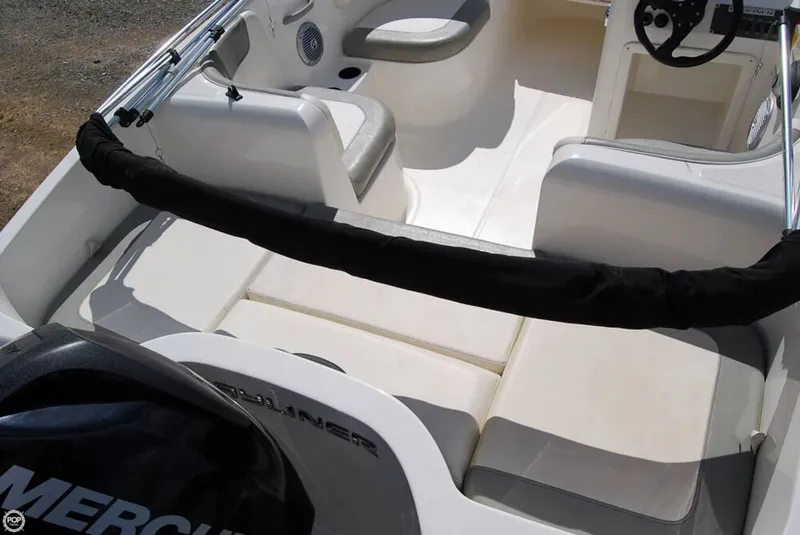 Slide: The Image of Bayliner Element 2014 - 10
