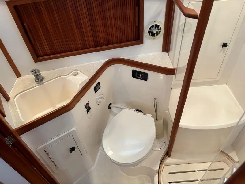 Slide: The Image of Sabreline 36 Sedan 2004 - 52