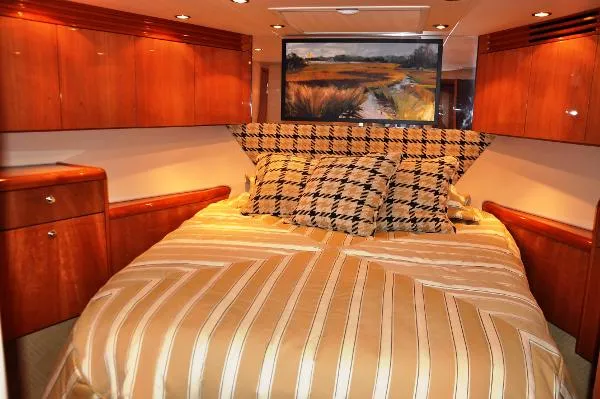 Slide: The Image of Hatteras 64' Enclosed Bridge SF 2008 - 7