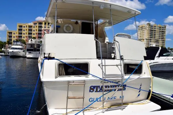 Slide: The Image of Chris-Craft 426 Catalina 1987 - 3