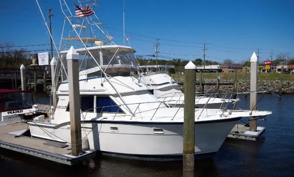 Slide: The Image of Hatteras 37 Convertible Sport Fish 1977 - 2
