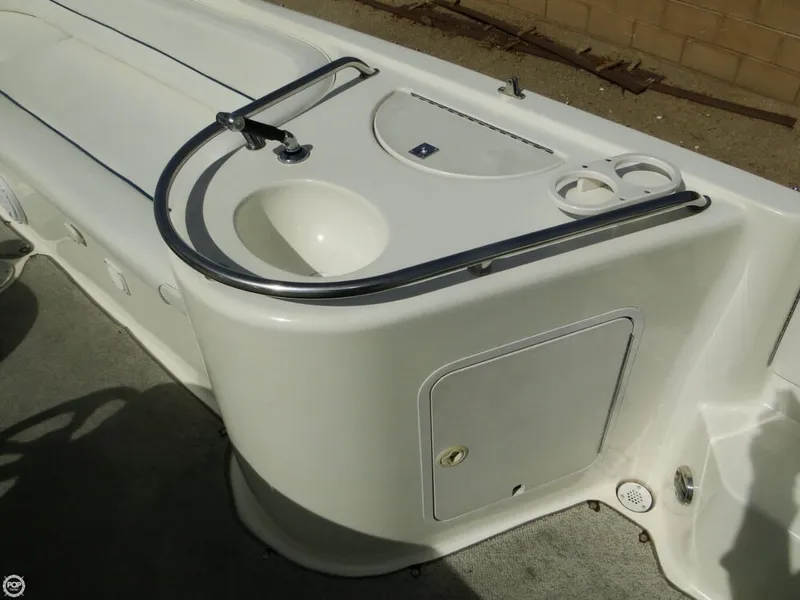Slide: The Image of Sea Ray 240 Sundeck 1998 - 10