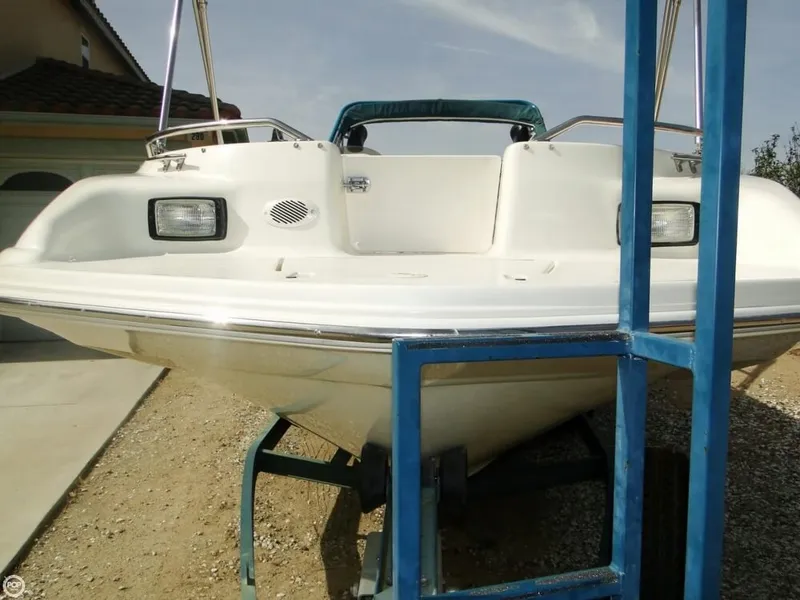 Slide: The Image of Sea Ray 240 Sundeck 1998 - 4