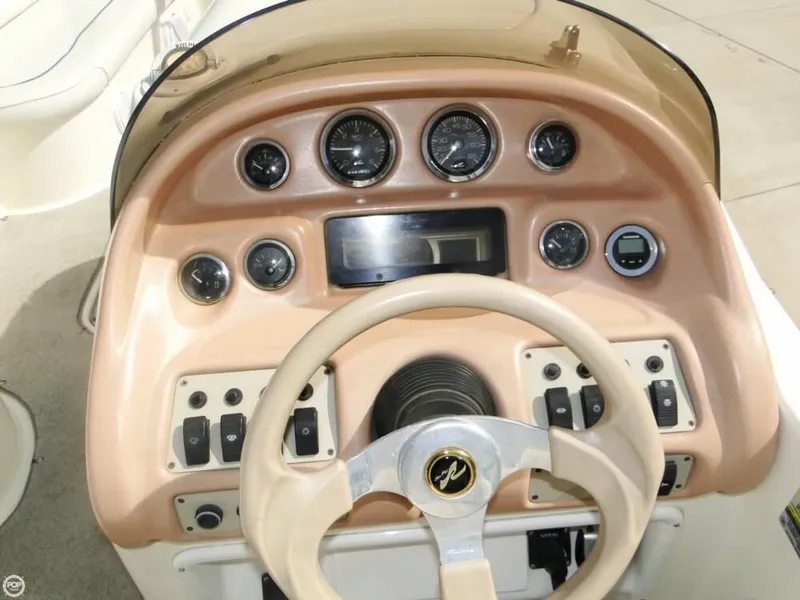 Slide: The Image of Sea Ray 240 Sundeck 1998 - 7