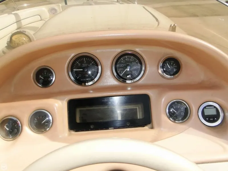 Slide: The Image of Sea Ray 240 Sundeck 1998 - 8