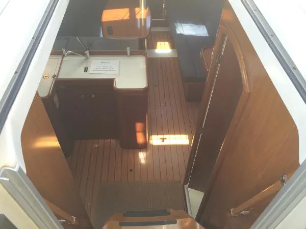 Slide: The Image of Beneteau 373 with Generator 2005 - 10