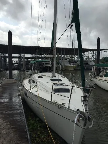 Slide: The Image of Beneteau 321 1996 - 1