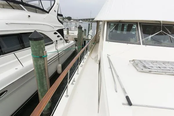 Slide: The Image of Hatteras 53 Motor Yacht 1984 - 5